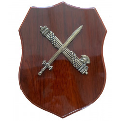 Metopa Guardia Civil con laurel metal sobre madera