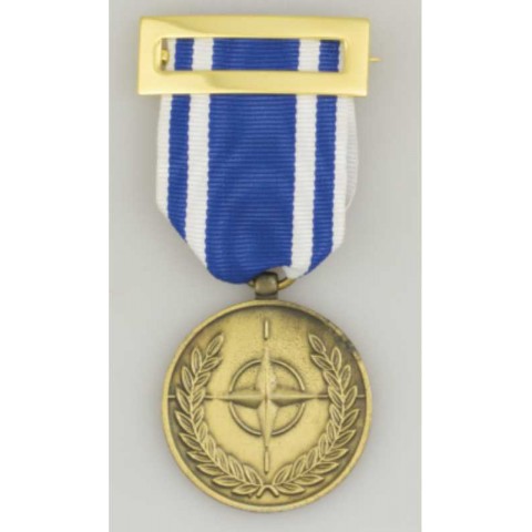 Medalla militar condecorativa OTAN MACEDONIA