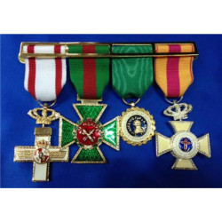 Pasador para agrupar 4 medallas condecoración
